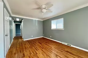 1239 Peggy Ct, Saint Louis, MO 63147 - Photo 4