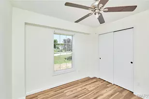 360 Julie Ct, Elsberry, MO 63343 - Photo 40