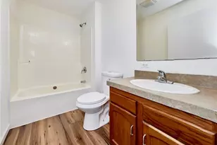 360 Julie Ct, Elsberry, MO 63343 - Photo 32