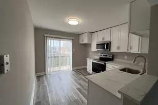 437 S Clay Ave, Saint Louis, MO 63122 - Photo 1