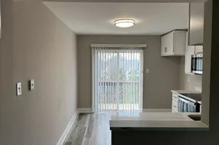 437 S Clay Ave, Saint Louis, MO 63122 - Photo 2