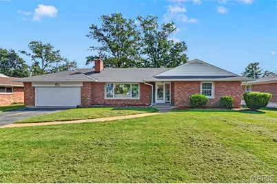 1506 Starling Drive, Saint Louis, MO 63126 - Photo 1