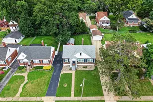 8905 Oneida, Saint Louis, MO 63114 - Photo 4