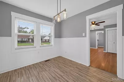 8905 Oneida, Saint Louis, MO 63114 - Photo 10