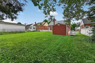8905 Oneida, Saint Louis, MO 63114 - Photo 32