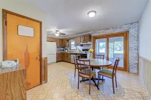 96 Susan Dr, Saint Charles, MO 63301 - Photo 6