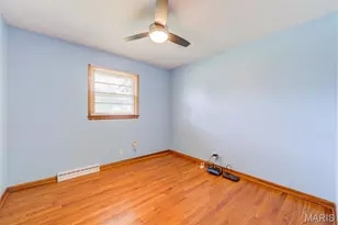 96 Susan Dr, Saint Charles, MO 63301 - Photo 14
