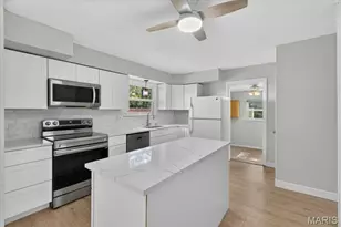 11150 Yellowstone Dr, Saint Louis, MO 63146 - Photo 12