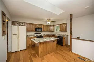 3117 Sussex Dr, Saint Charles, MO 63301 - Photo 12