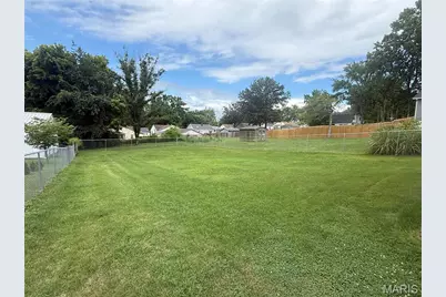 827 Woodrow Avenue, Festus, MO 63028 - Photo 2
