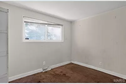 9955 Lanier Drive, Moline Acres, MO 63136 - Photo 12