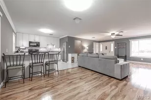 761 Chevron Dr, Saint Louis, MO 63125 - Photo 18