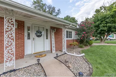 761 Chevron Drive, Saint Louis, MO 63125 - Photo 8