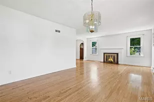 2 S Dellwood Ave, Dellwood, MO 63135 - Photo 6