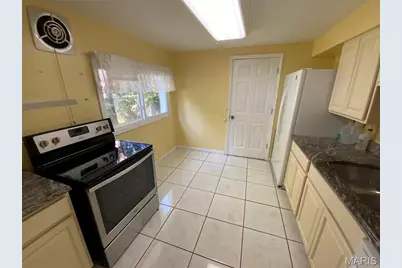 17303 Manchester Road, Wildwood, MO 63038 - Photo 14