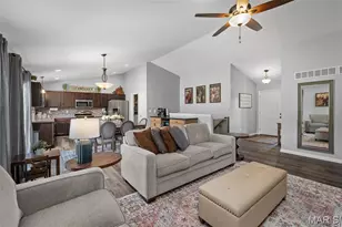 26 Mitch Ln, Silex, MO 63377 - Photo 8