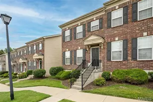 114 Willott Square Dr, Saint Peters, MO 63376 - Photo 2