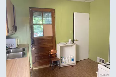 5121 Wicklow Place, Saint Louis, MO 63111 - Photo 8