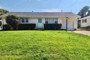 230 Monterey Dr, Florissant, MO 63031 - Photo 1