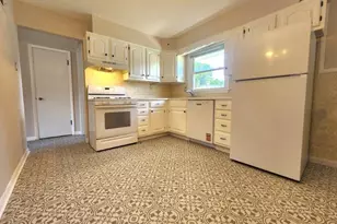 230 Monterey Dr, Florissant, MO 63031 - Photo 4