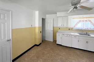 2325 Pheasant Dr, Saint Louis, MO 63031 - Photo 10