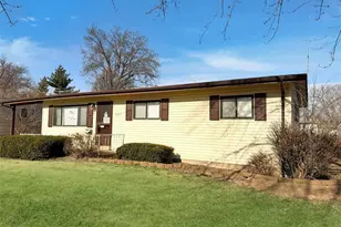 2325 Pheasant Dr, Saint Louis, MO 63031 - Photo 6