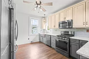4005 Reavis Barracks Rd, Mehlville, MO 63125 - Photo 8