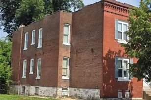 4555 S Compton Ave, Saint Louis, MO 63111 - Photo 2