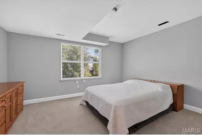 8931 Hilltop Manor Drive, Saint Louis, MO 63132 - Photo 36