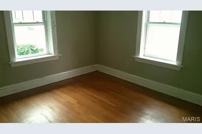 4660 Ray Avenue, Saint Louis, MO 63116 - Photo 10