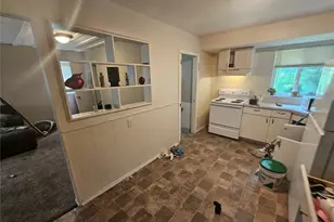 10341 Lilac Ave, Saint Louis, MO 63137 - Photo 4