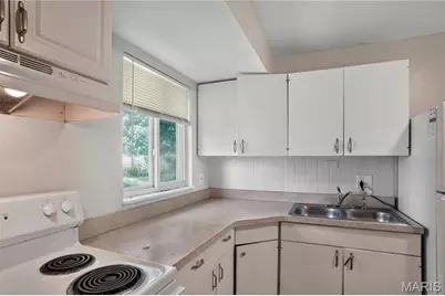 10341 Lilac Avenue, Saint Louis, MO 63137 - Photo 8