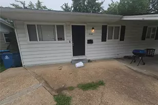10341 Lilac Ave, Saint Louis, MO 63137 - Photo 2