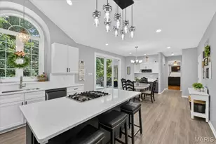 12743 Wynfield Pines Ct, Des Peres, MO 63131 - Photo 4