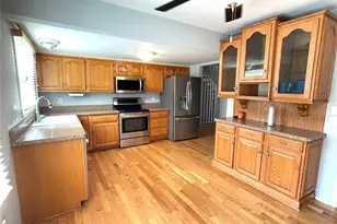 160 Lucerne Pl Dr, Ballwin, MO 63011 - Photo 6