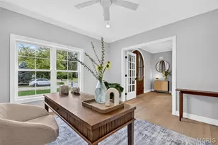 9 Bon Price Ln, Olivette, MO 63132 - Photo 4