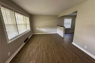 815 Fontaine Pl, Saint Louis, MO 63137 - Photo 10