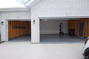 297 Osprey Ct, Lake Saint Louis, MO 63367 - Photo 2