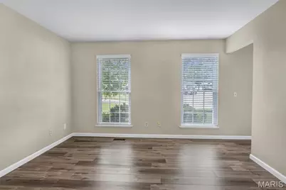 21 Fort Zumwalt Drive, O'Fallon, MO 63366 - Photo 8