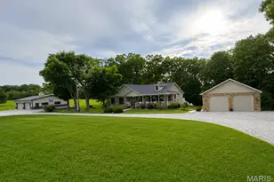 411 Hwy J Rd, Montgomery City, MO 63361 - Photo 2