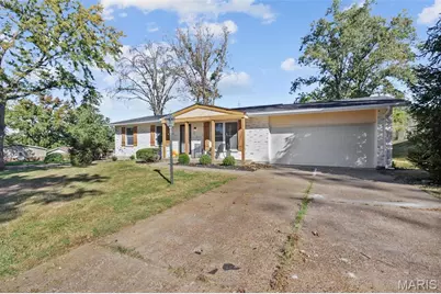 12191 Lake Meade Drive, Saint Louis, MO 63146 - Photo 2
