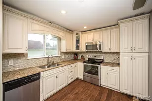 2328 Pohlman Rd, Florissant, MO 63033 - Photo 20