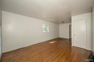 375 Cameron Rd, Saint Louis, MO 63137 - Photo 22