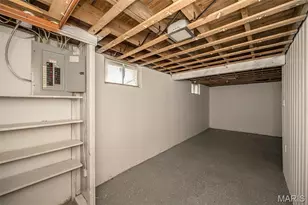 375 Cameron Rd, Saint Louis, MO 63137 - Photo 30