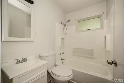 375 Cameron Road, Saint Louis, MO 63137 - Photo 8