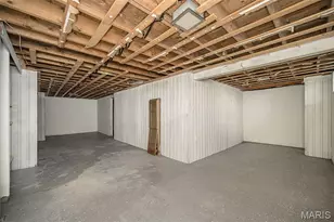 375 Cameron Rd, Saint Louis, MO 63137 - Photo 28