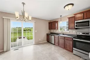 27518 Forest Ridge Dr, Warrenton, MO 63383 - Photo 8