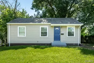 428 Crawford Rd, Saint Louis, MO 63137 - Photo 1