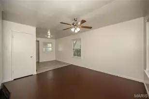 428 Crawford Rd, Saint Louis, MO 63137 - Photo 6