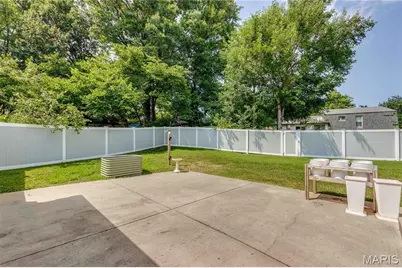 11 Victoria Square, Saint Peters, MO 63376 - Photo 26